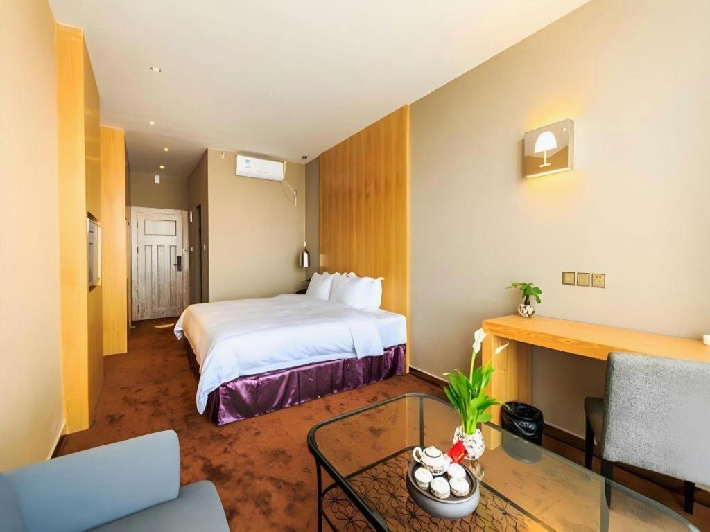 The Art Hotel Sencsen Kültér fotó