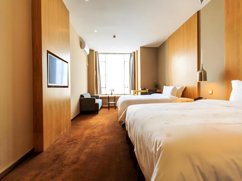 The Art Hotel Sencsen Kültér fotó