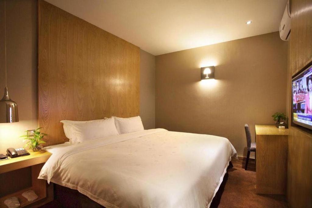 The Art Hotel Sencsen Kültér fotó