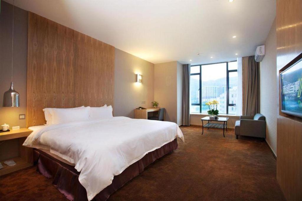 The Art Hotel Sencsen Kültér fotó