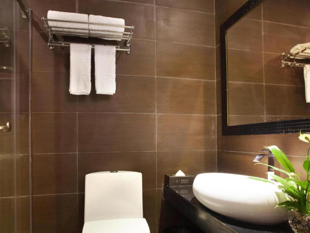 The Art Hotel Sencsen Kültér fotó